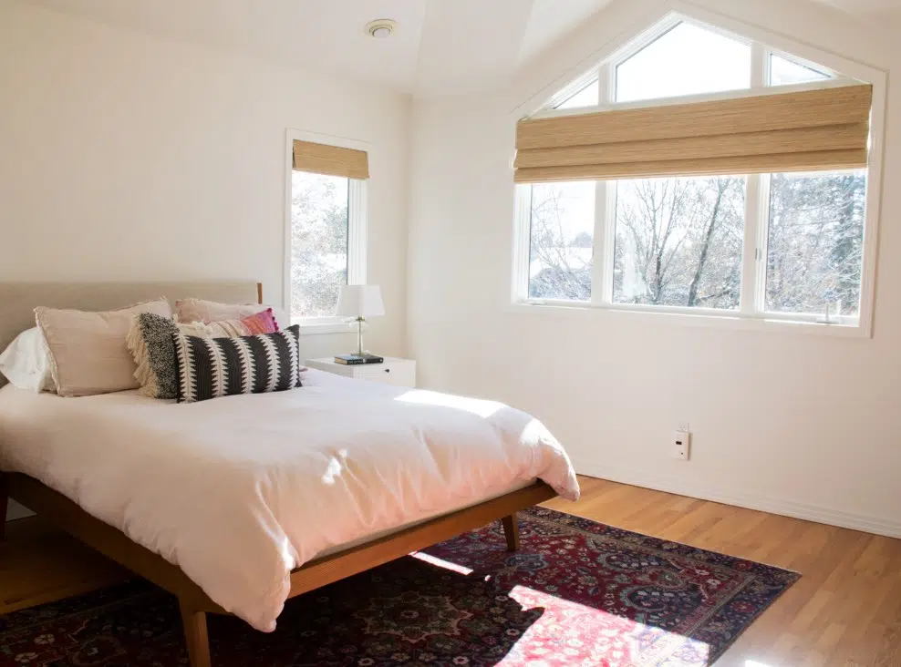 Master bedroom painted with Benjamin Moore White Dove.