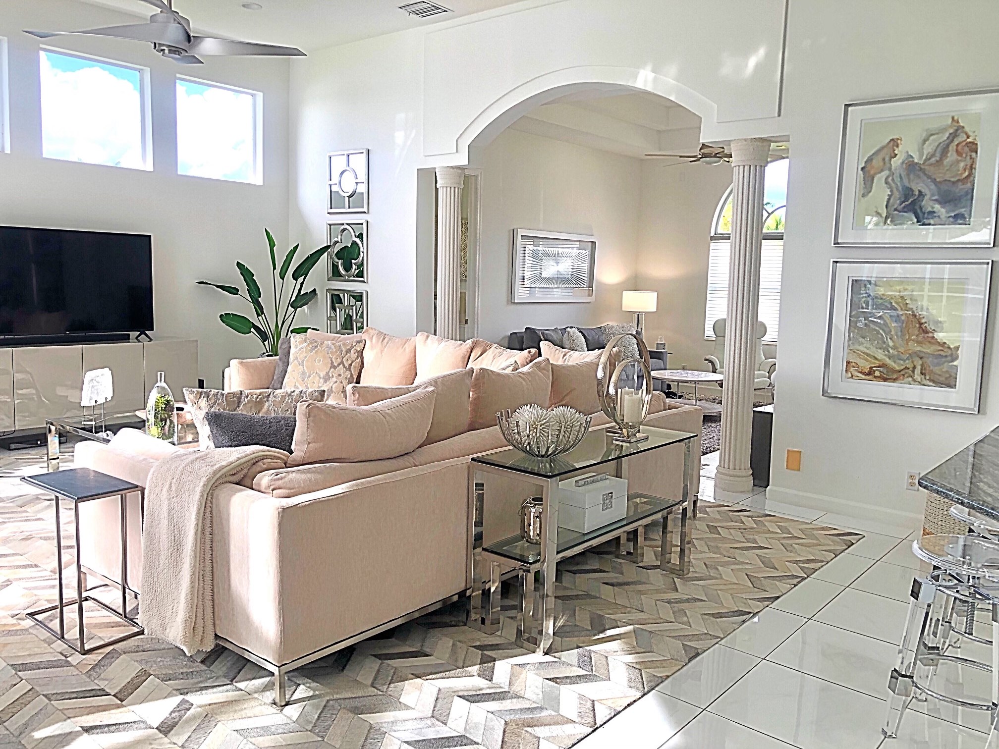 Living room walls painted with BM Chantilly Lace