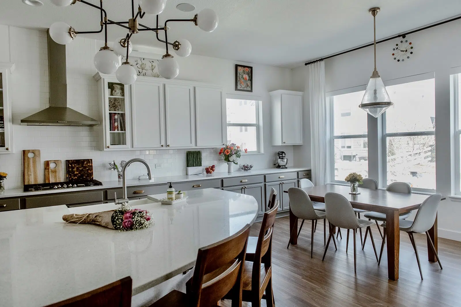 Kitchen painted Simply white