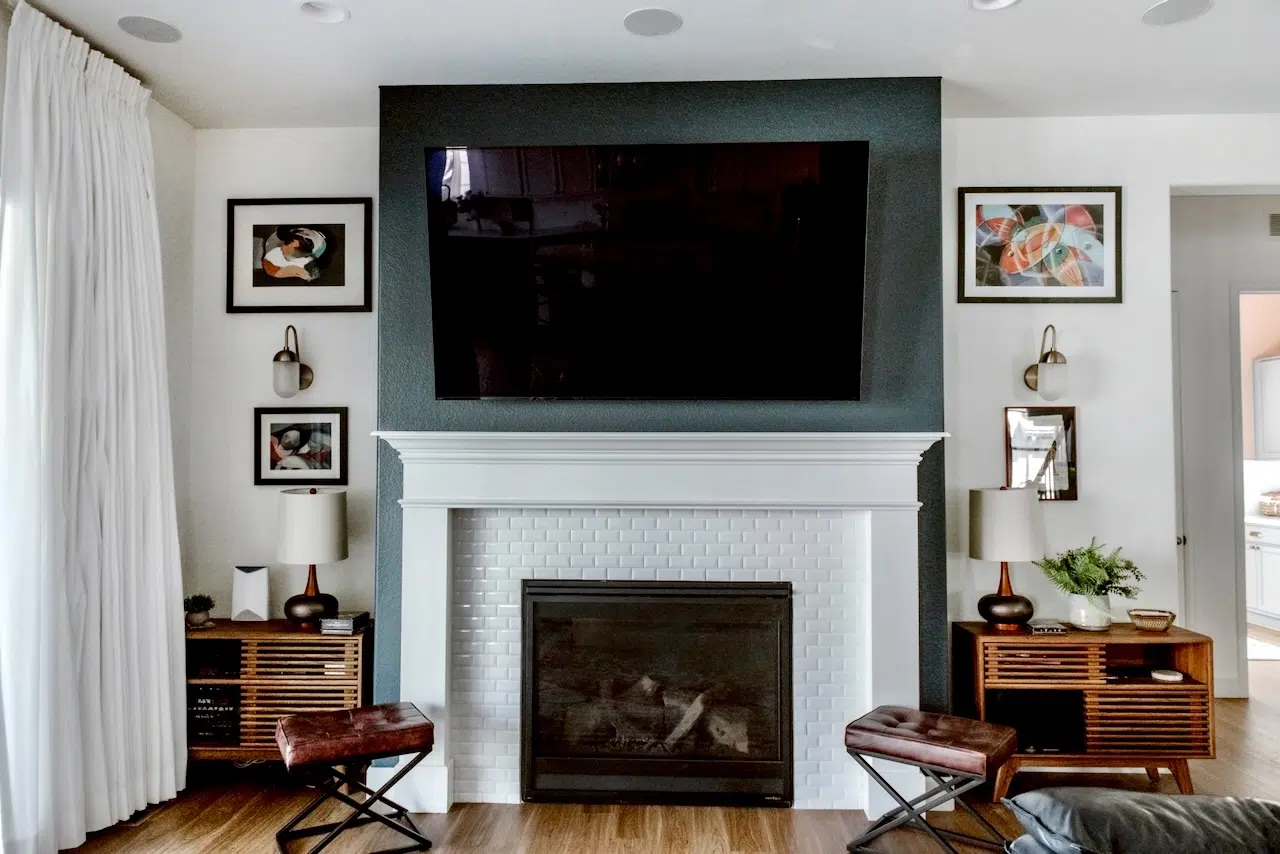 Living room walls painted simply white