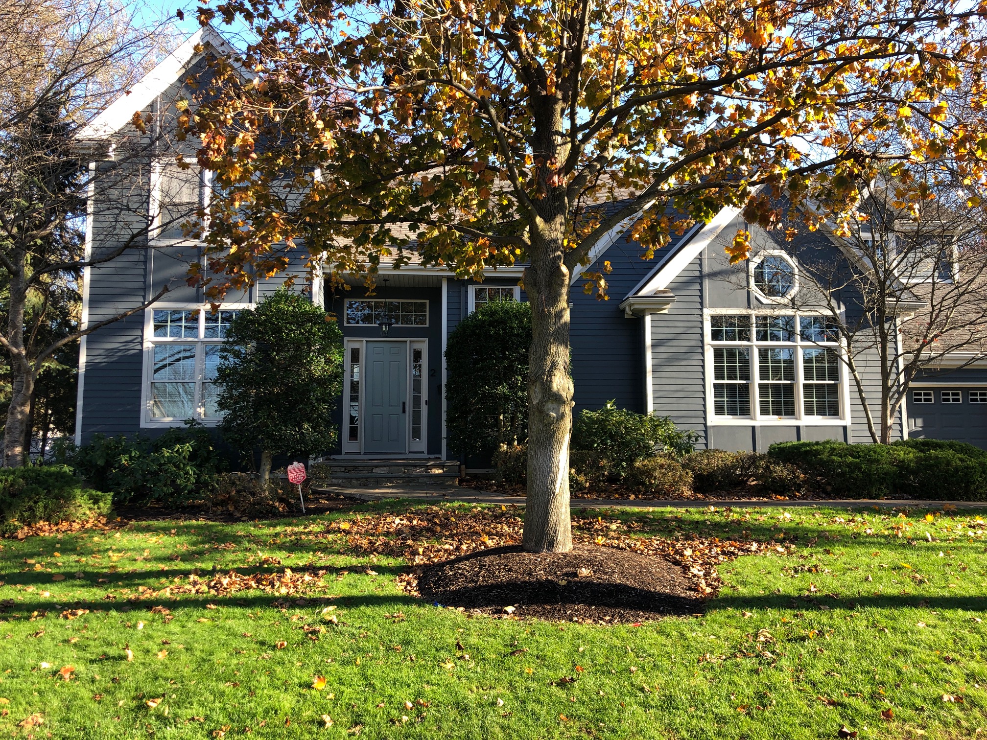 Best Exterior White Trim Colors and how to pick them