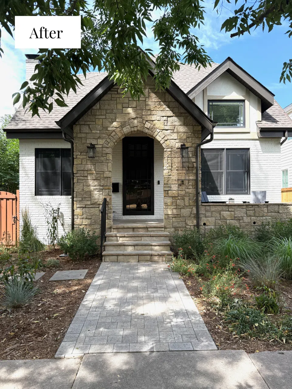 A home featured painted brick painted with Sherwin-Williams Oyster White exterior paint.