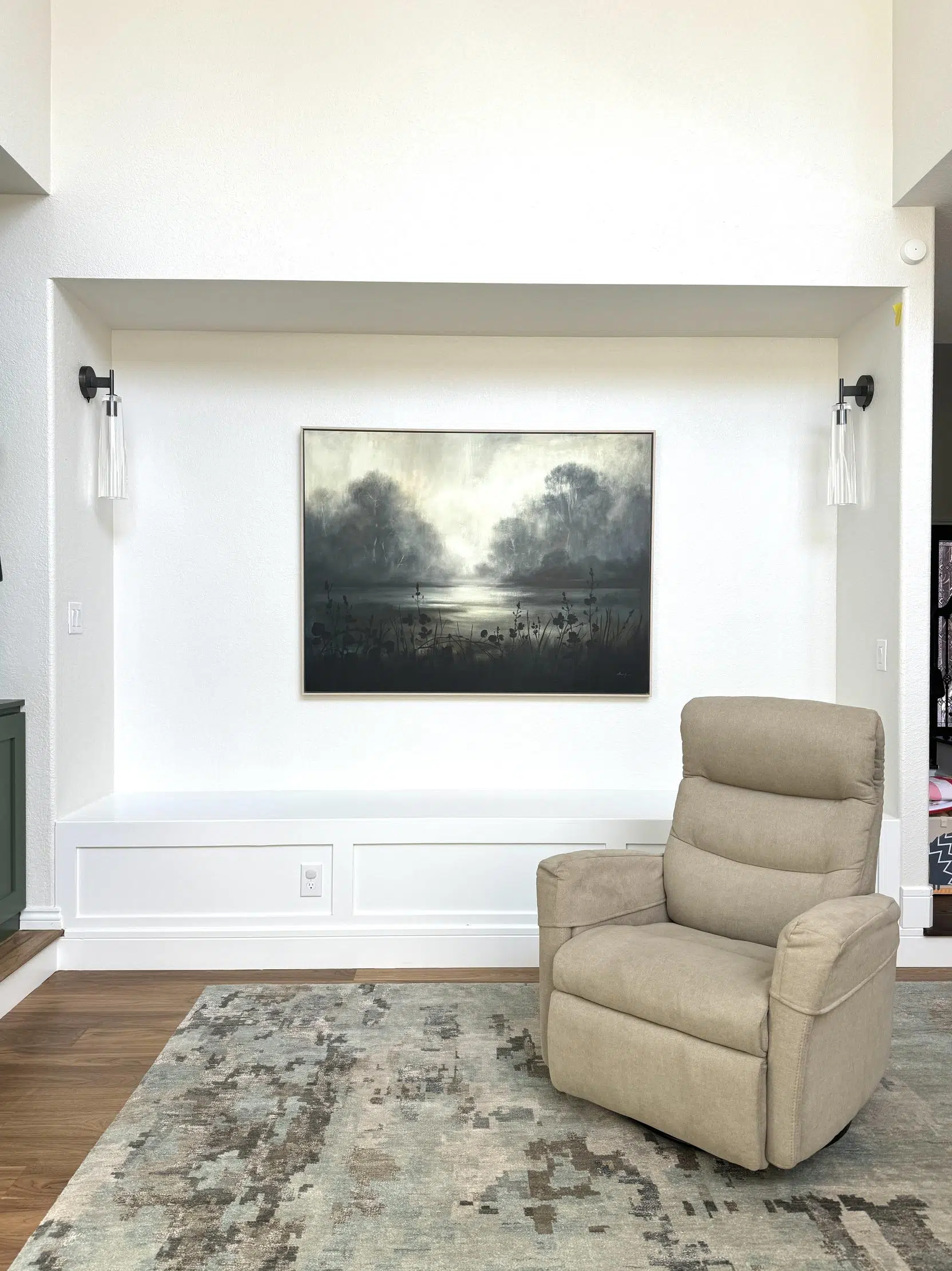Living room with Pearly White Walls