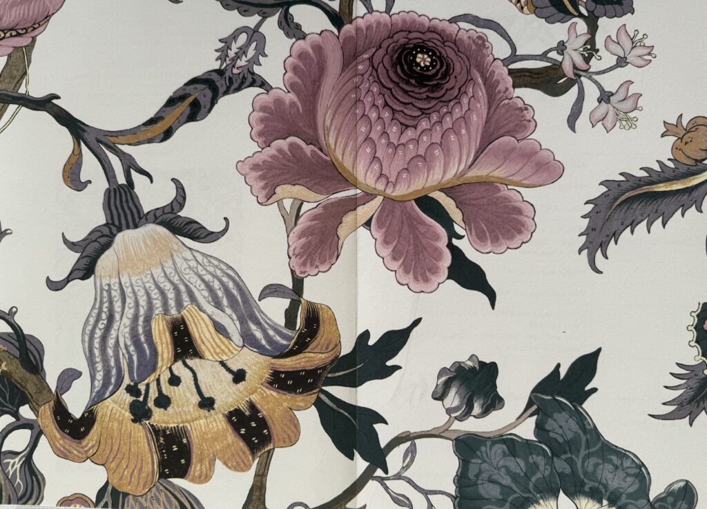 House of Hackney Artemis wallpaper off white