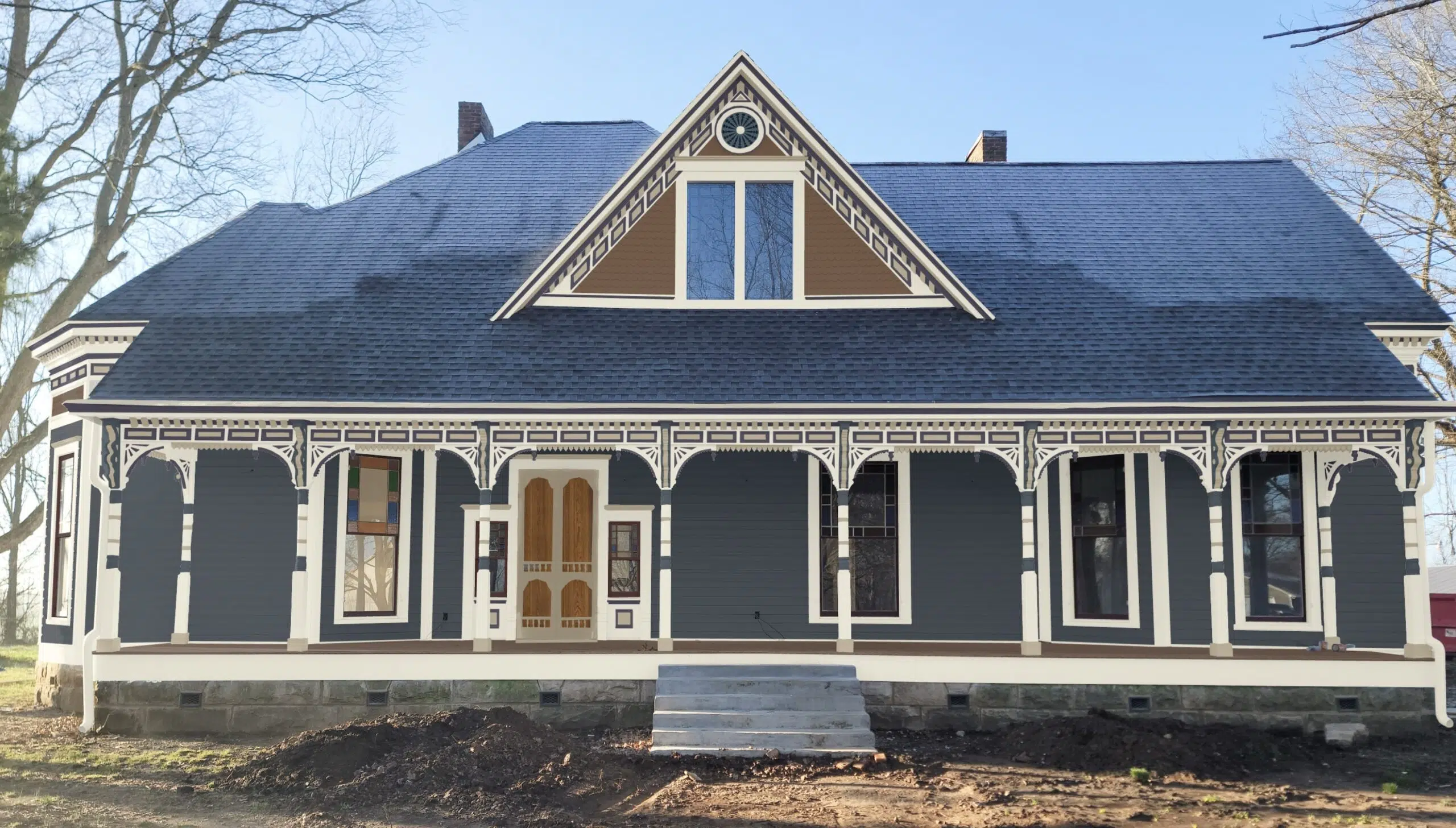 A Victorian farmhouse color scheme with SW Sea Serpent siding