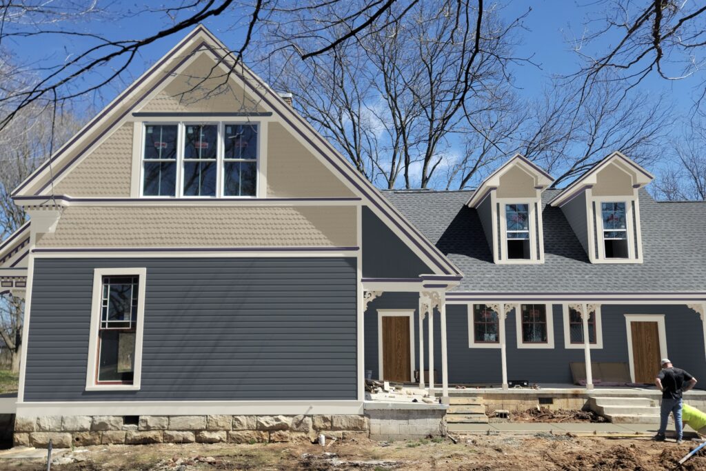 A Victorian home with SW Sea Serpent siding