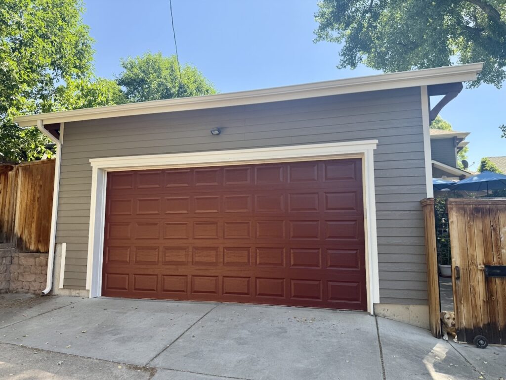 SW Sommelier garage door
