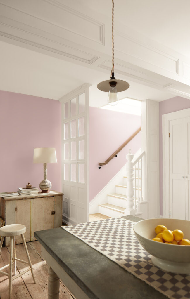 A room painted with BM Batik pink paint. 