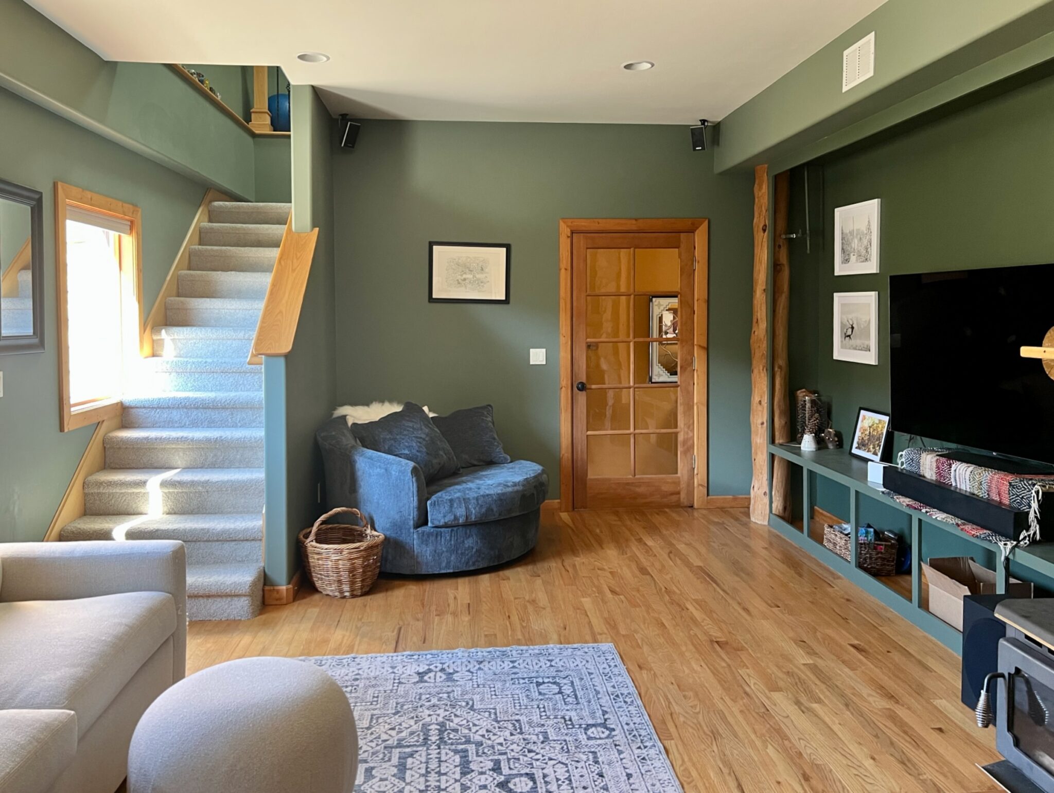 Benjamin Moore Cambridge Green Color Review - Color Concierge