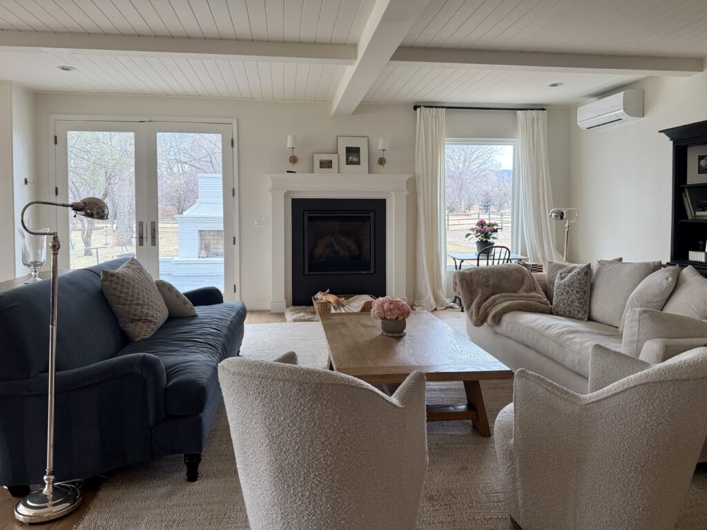 A living room painted with Sherwin-Williams Creamy paint.