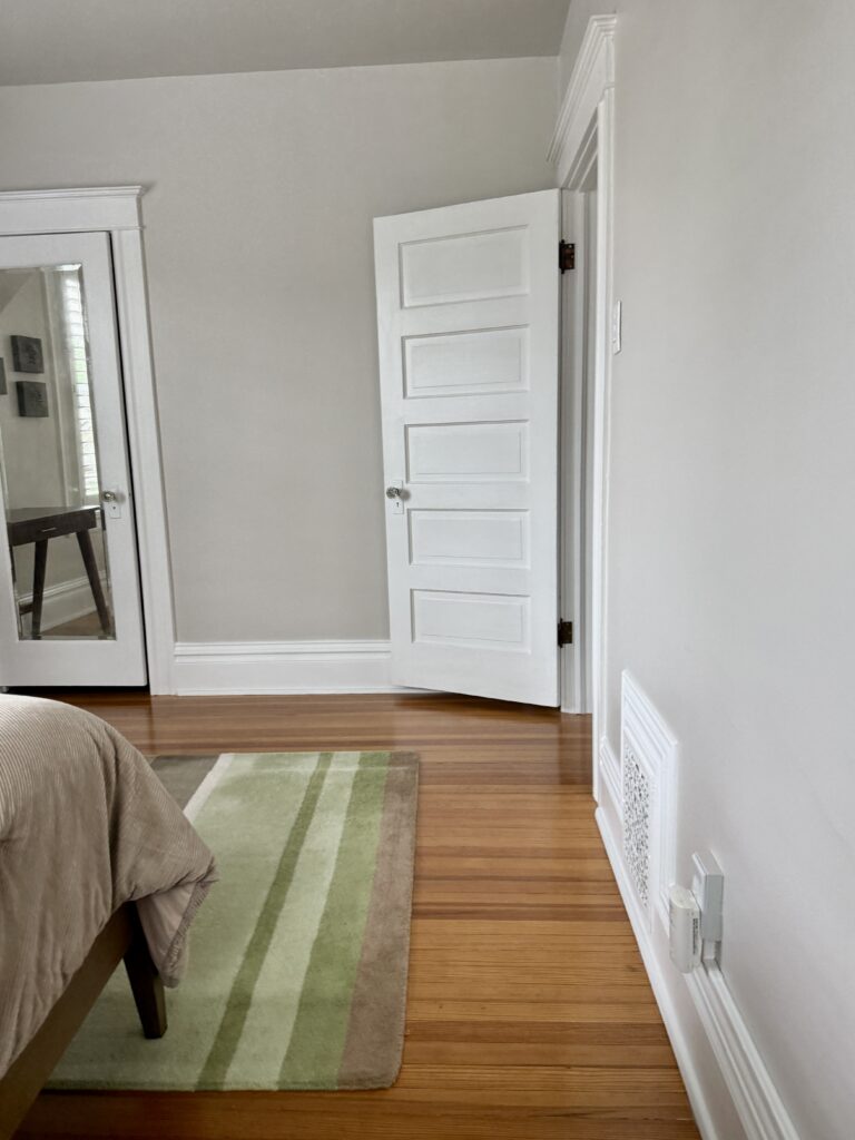BM Pale Oak Bedroom with Chantilly Lace Trim
